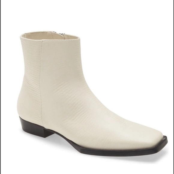 NEW Frame le Maddox ankle cream boots euro 38 or 7.5 reg $498 - Picture 1 of 13